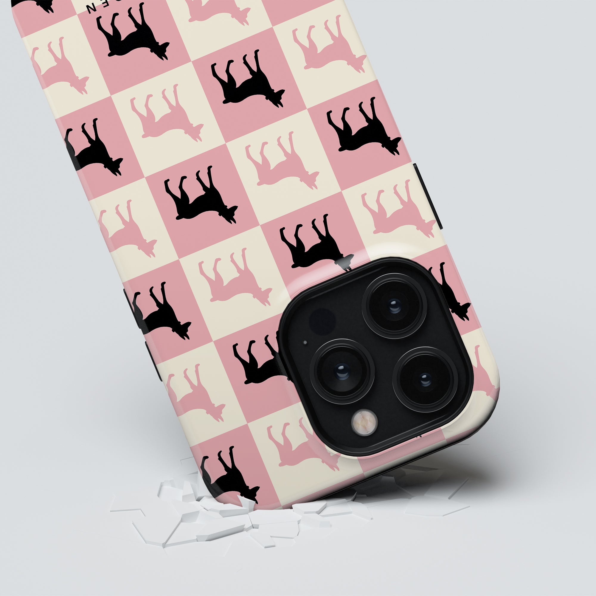 Chequer Doberman - Magsafe Tough Case - Roar Sweden