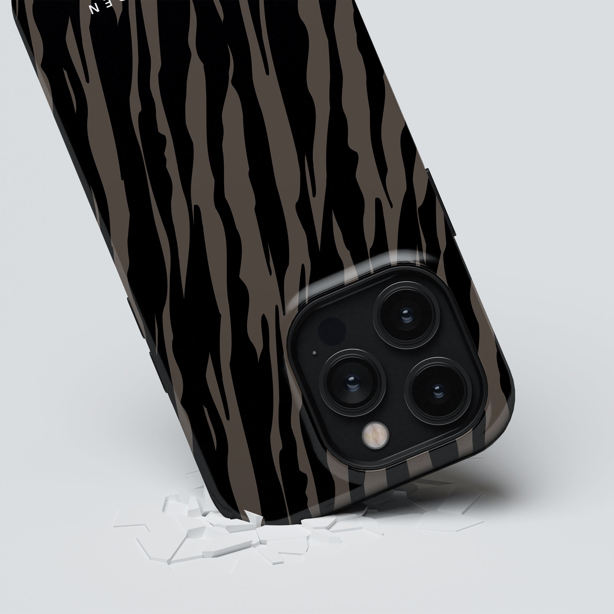 Khan - Magsafe Tough Case - Roar Sweden