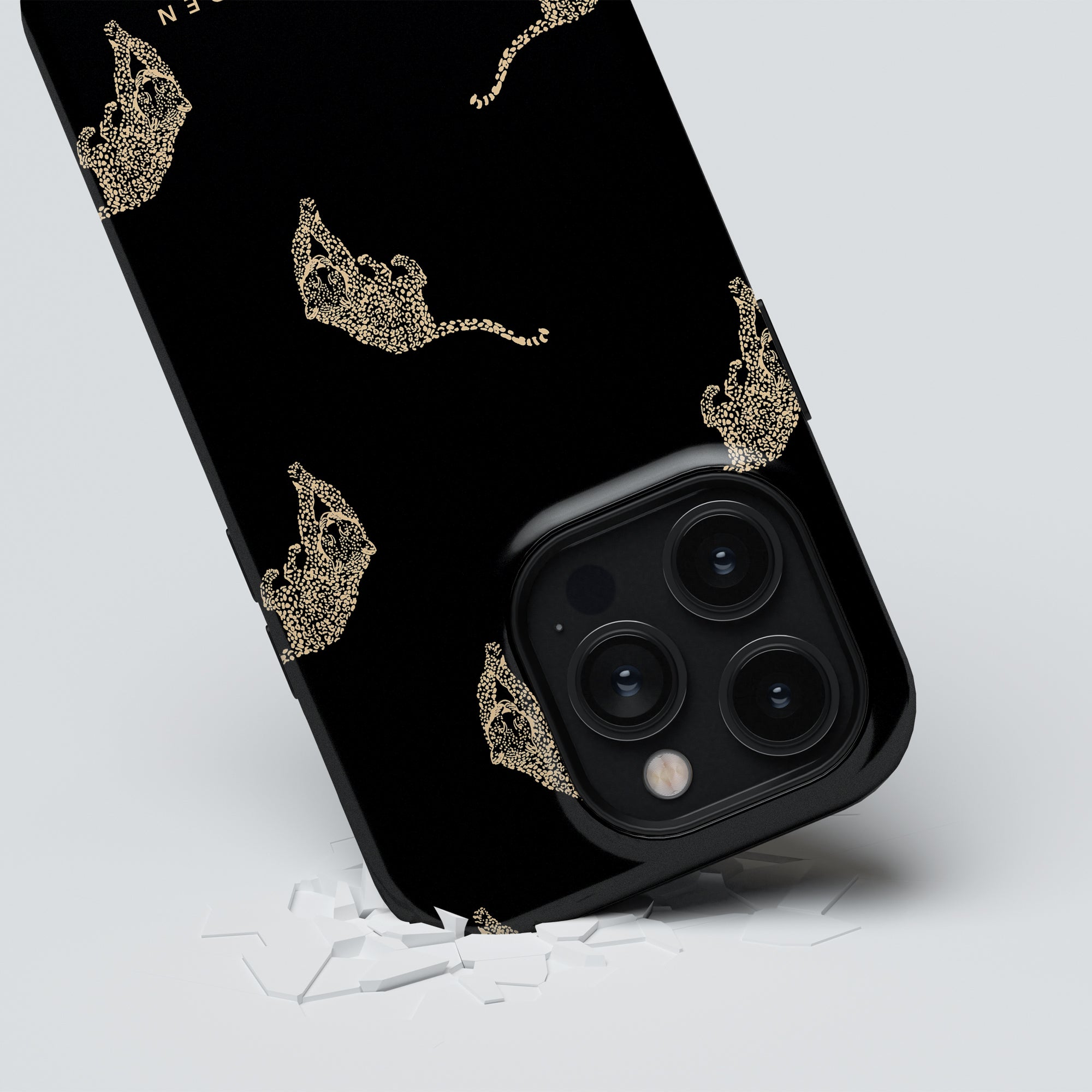 Kitty Black - Magsafe Case - Roar Sweden