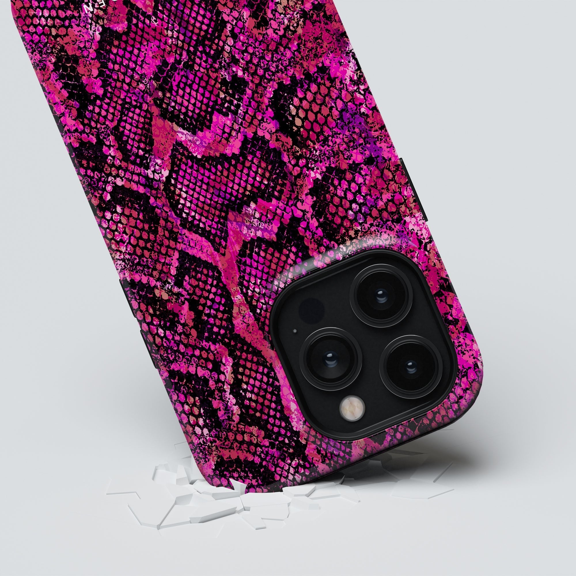Pink Snake - Magsafe Tough Case - Roar Sweden