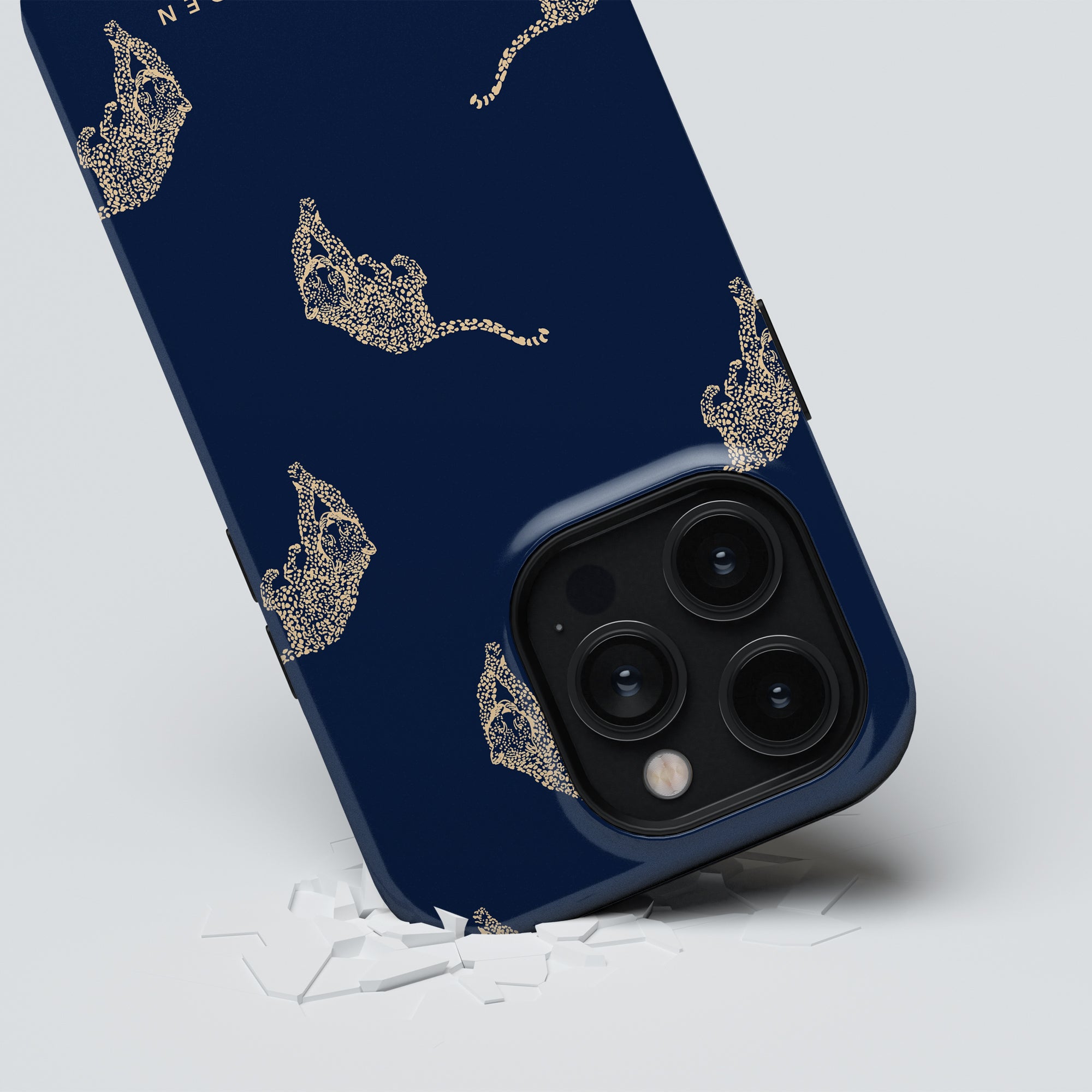 Kitty Grand - Magsafe Tough Case - Roar Sweden