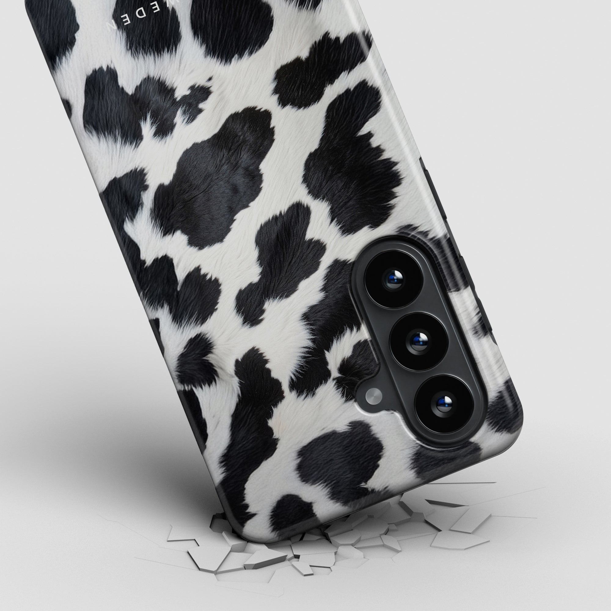 White Cow - Magnetic Tough Phone Case - Roar Sweden